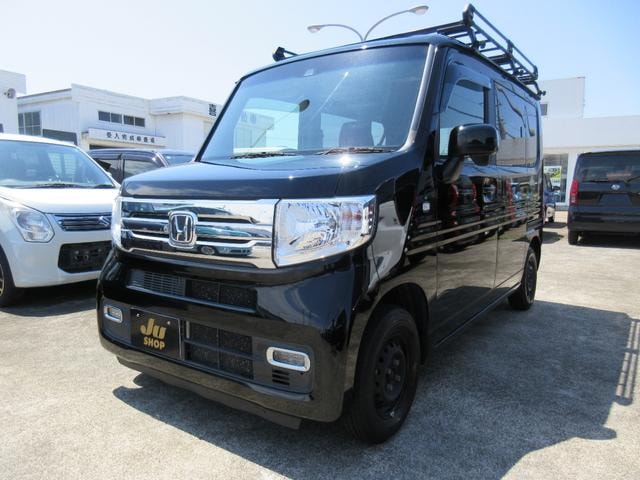 Honda N-VAN PLUS STYLE 2018 — фото автомобиля 1