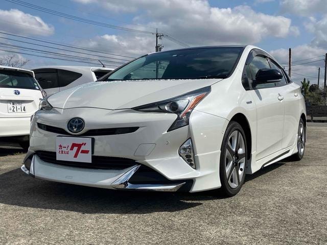Toyota PRIUS 2018 — фото автомобиля 1
