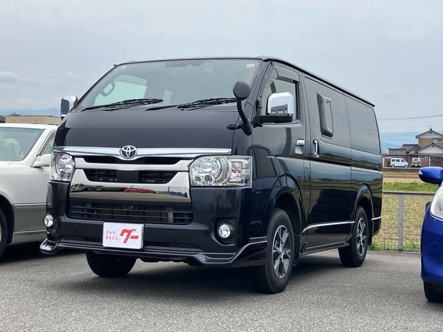 Toyota HIACE VAN 2021 — фото автомобиля