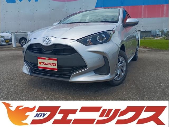 Toyota YARIS 2022 — фото автомобиля