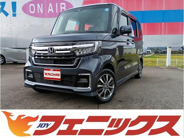 Honda N-BOX CUSTOM 2022 — фото автомобиля 1