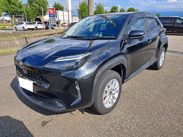 Toyota YARIS CROSS 2023 — фото автомобиля