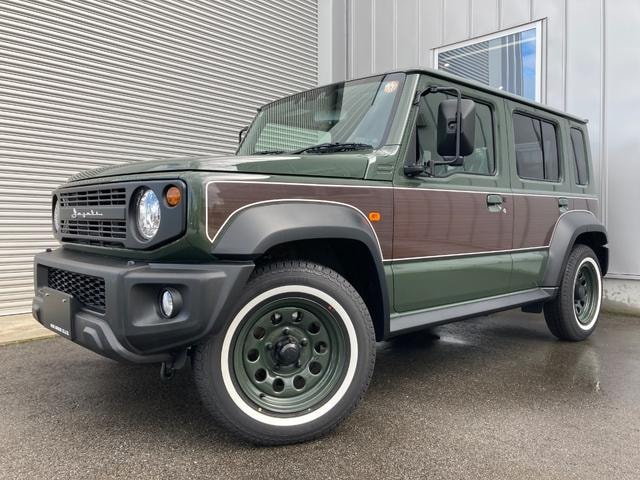 Suzuki JIMNY NOMADE 2025 — фото автомобиля 1