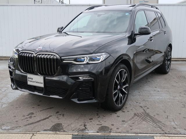 Bmw X7 2022 — фото автомобиля