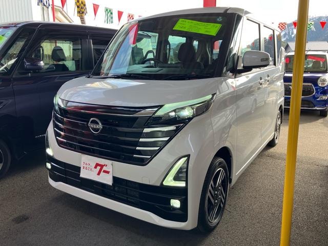 Nissan ROOX 2023 — фото автомобиля 1