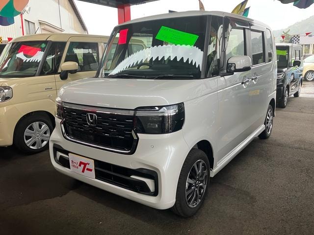 Honda N-BOX CUSTOM 2024 — фото автомобиля 1