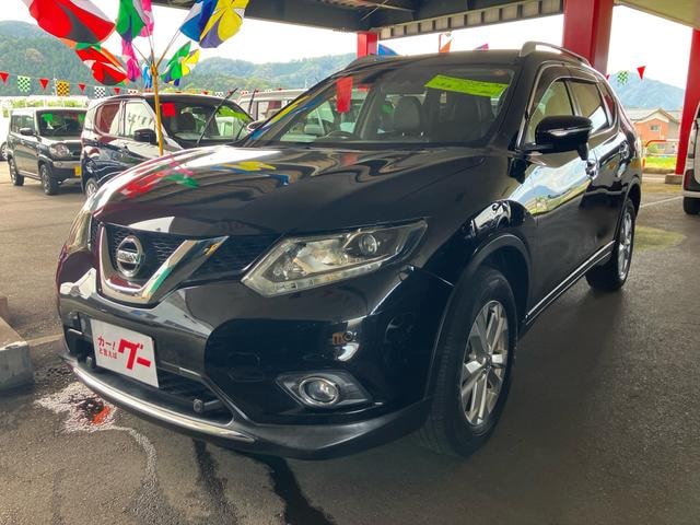 Nissan X-TRAIL 2015 — фото автомобиля