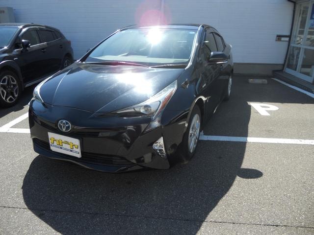 Toyota PRIUS 2018 — фото автомобиля 1