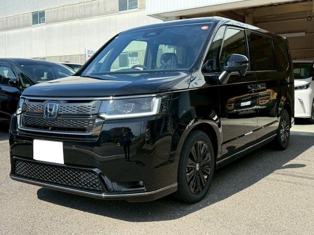 Honda STEPWAGON 2025 — фото автомобиля