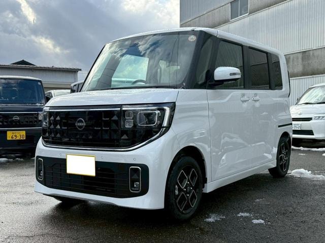 Nissan ROOX 2025 — фото автомобиля 1