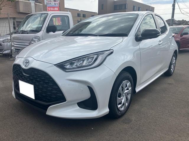 Toyota YARIS 2026 — фото автомобиля 1