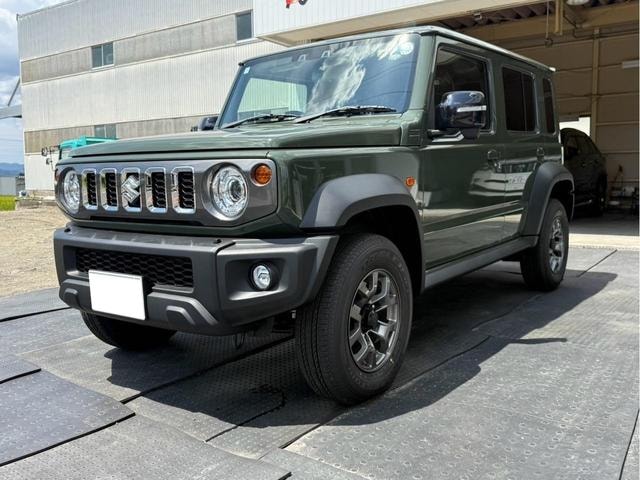 Suzuki JIMNY NOMADE 2026 — фото автомобиля 1