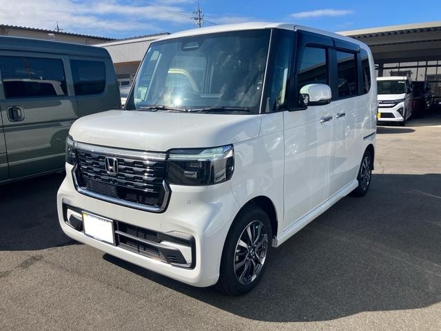 Honda N-BOX CUSTOM 2024 — фото автомобиля 1