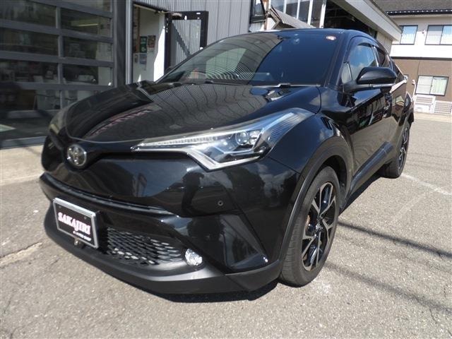 Toyota C-HR 2018 — фото автомобиля 1