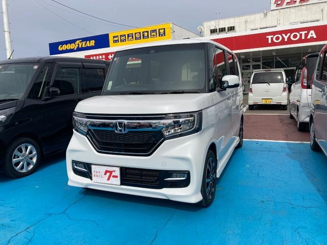 Honda N-BOX CUSTOM 2019 — фото автомобиля 1