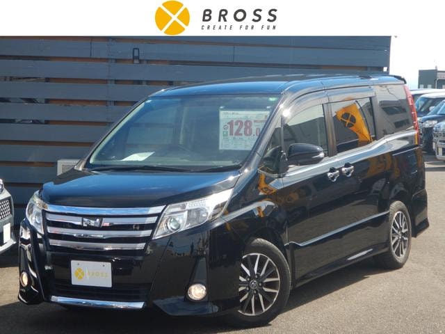 Toyota NOAH 2015 — фото автомобиля 1