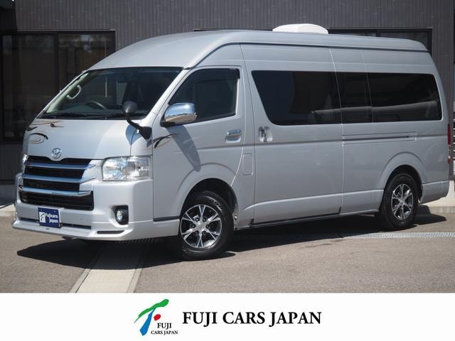Toyota HIACE VAN 2017 — фото автомобиля