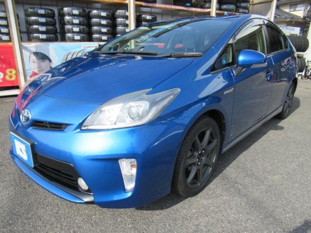 Toyota PRIUS 2013 — фото автомобиля 1
