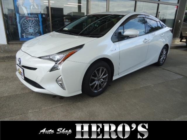 Toyota PRIUS 2017 — фото автомобиля 1