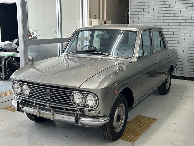 Nissan BLUEBIRD 1967 — фото автомобиля