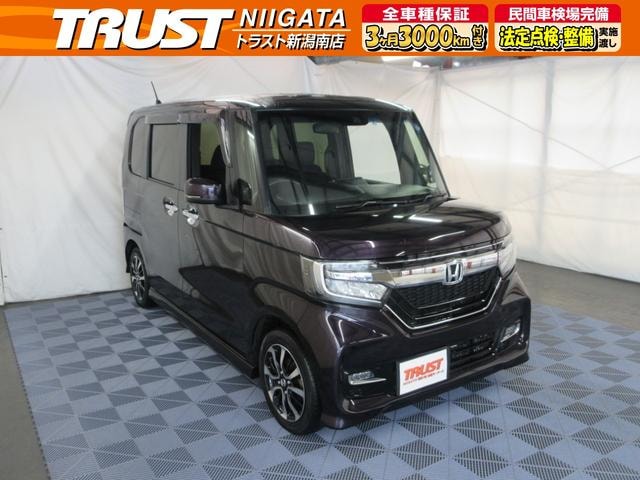 Honda N-BOX CUSTOM 2018 — фото автомобиля 1