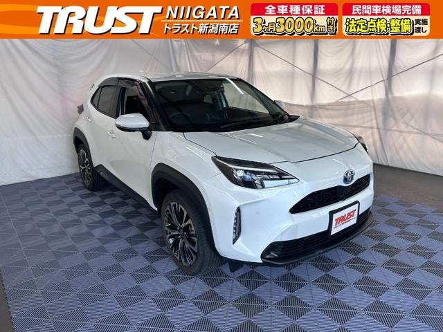 Toyota YARIS CROSS 2023 — фото автомобиля 1