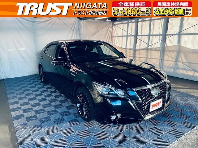 Toyota CROWN HYBRID 2015 — фото автомобиля