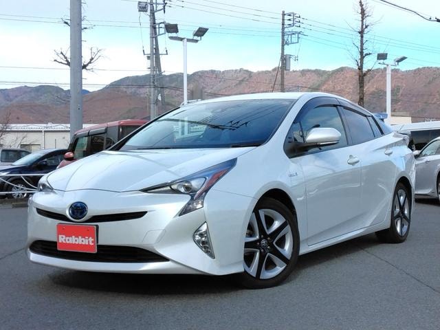 Toyota PRIUS 2016 — фото автомобиля 1