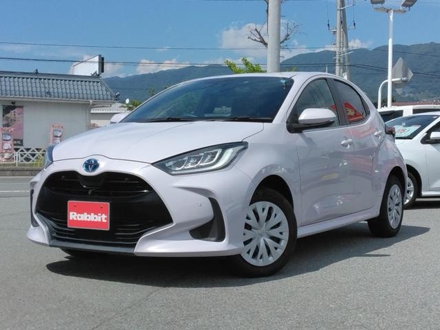 Toyota YARIS 2020 — фото автомобиля 1
