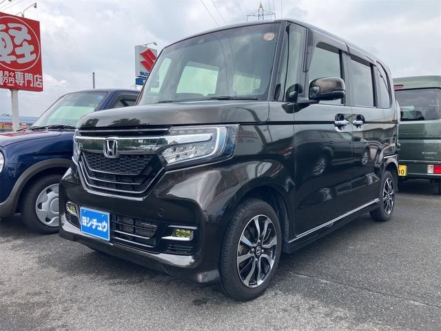 Honda N-BOX CUSTOM 2019 — фото автомобиля 1