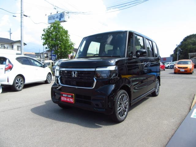 Honda N-BOX CUSTOM 2025 — фото автомобиля