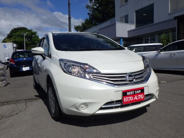 Nissan NOTE 2015 — фото автомобиля