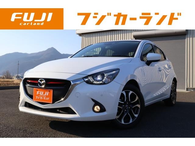 Mazda DEMIO 2015 — фото автомобиля 1