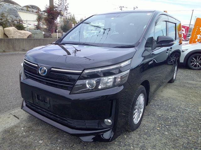 Toyota VOXY 2014 — фото автомобиля 1