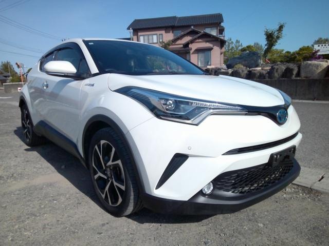 Toyota C-HR 2018 — фото автомобиля