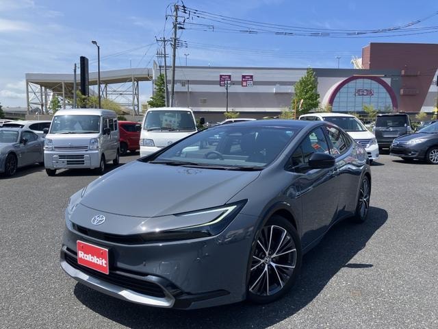 Toyota PRIUS 2023 — фото автомобиля 1