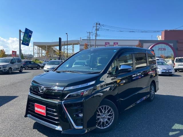 Toyota VOXY 2019 — фото автомобиля