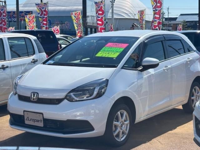 Honda FIT 2023 — фото автомобиля 1