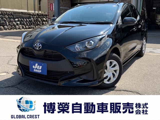 Toyota YARIS 2022 — фото автомобиля
