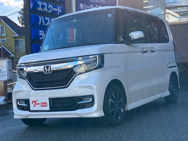Honda N-BOX CUSTOM 2018 — фото автомобиля 1