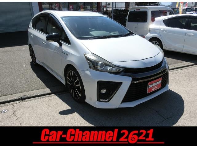 Toyota PRIUS ALPHA 2015 — фото автомобиля 1