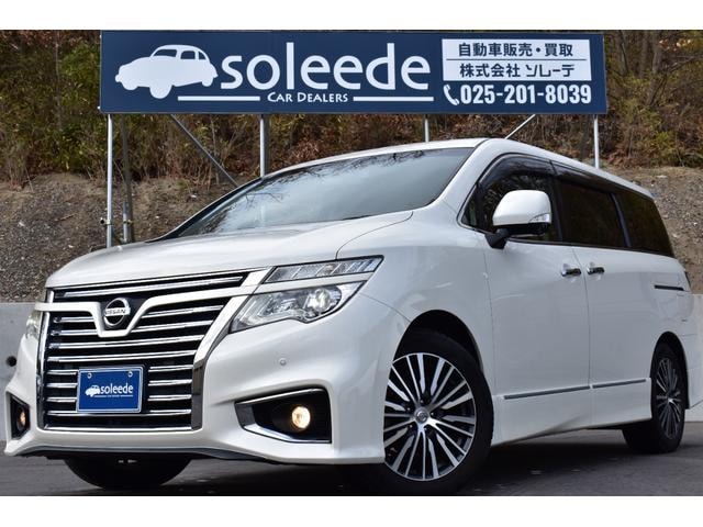 Nissan ELGRAND 2014 — фото автомобиля