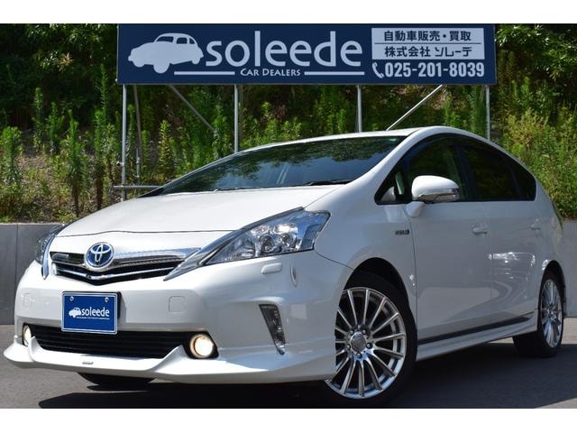 Toyota PRIUS ALPHA 2011 — фото автомобиля 1