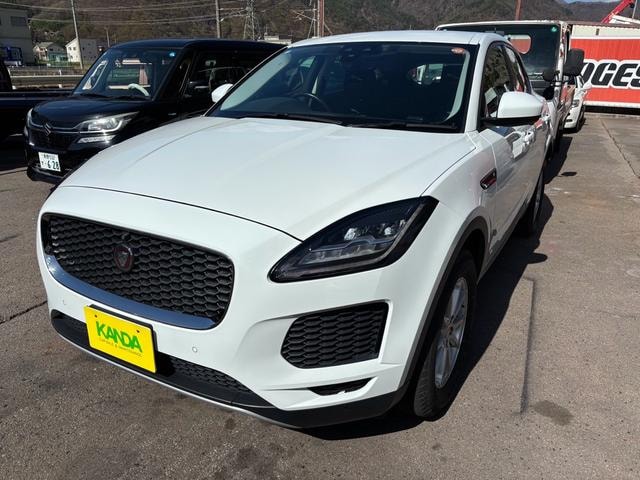 Jaguar E-PACE 2018 — фото автомобиля 1