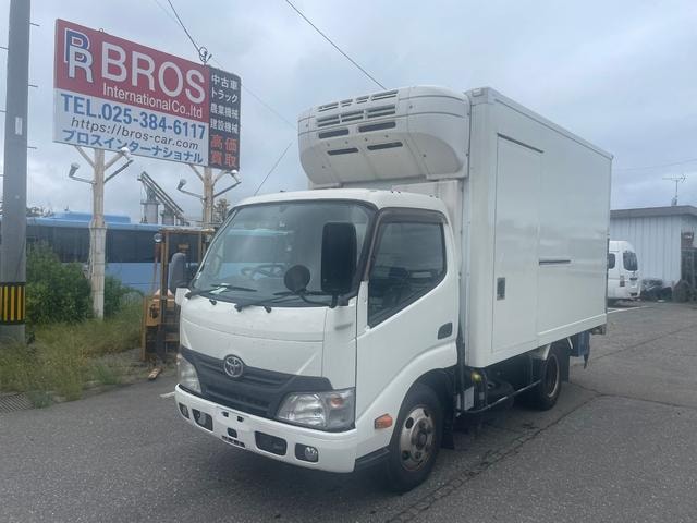 Toyota DYNA TRUCK 2014 — фото автомобиля