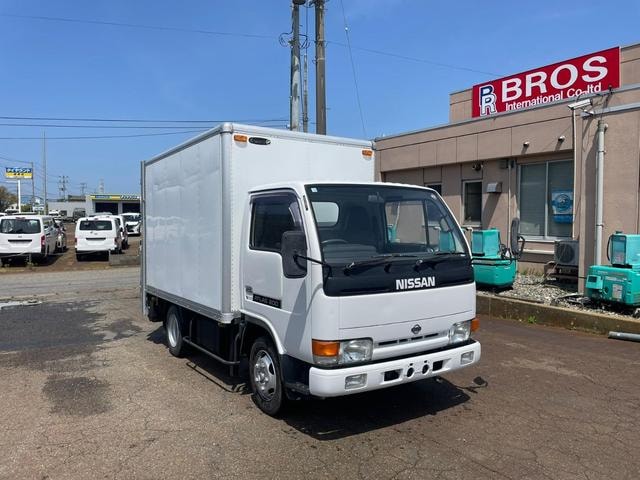 Nissan ATLAS TRUCK 1995 — фото автомобиля