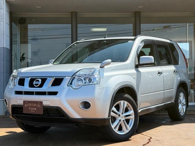 Nissan X-TRAIL 2012 — фото автомобиля 1