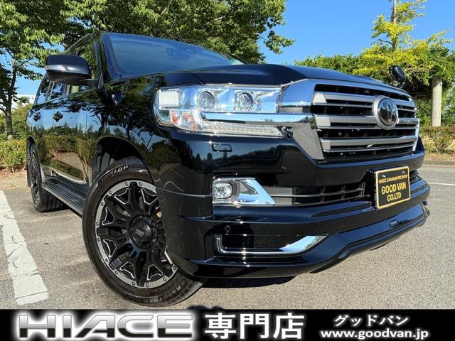 Toyota LAND CRUISER 2018 — фото автомобиля