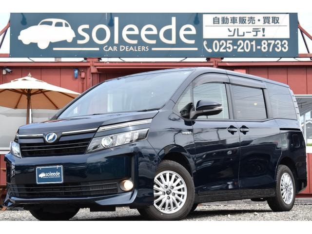 Toyota VOXY 2014 — фото автомобиля 1