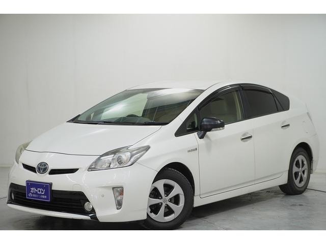 Toyota PRIUS 2012 — фото автомобиля 1